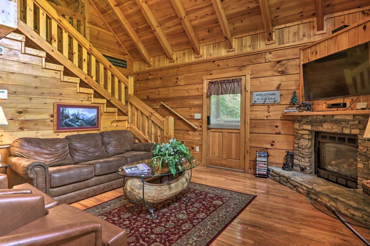 Villa Gatlinburg Mountainside Escape With Deck And Hot Tub! Esterno foto