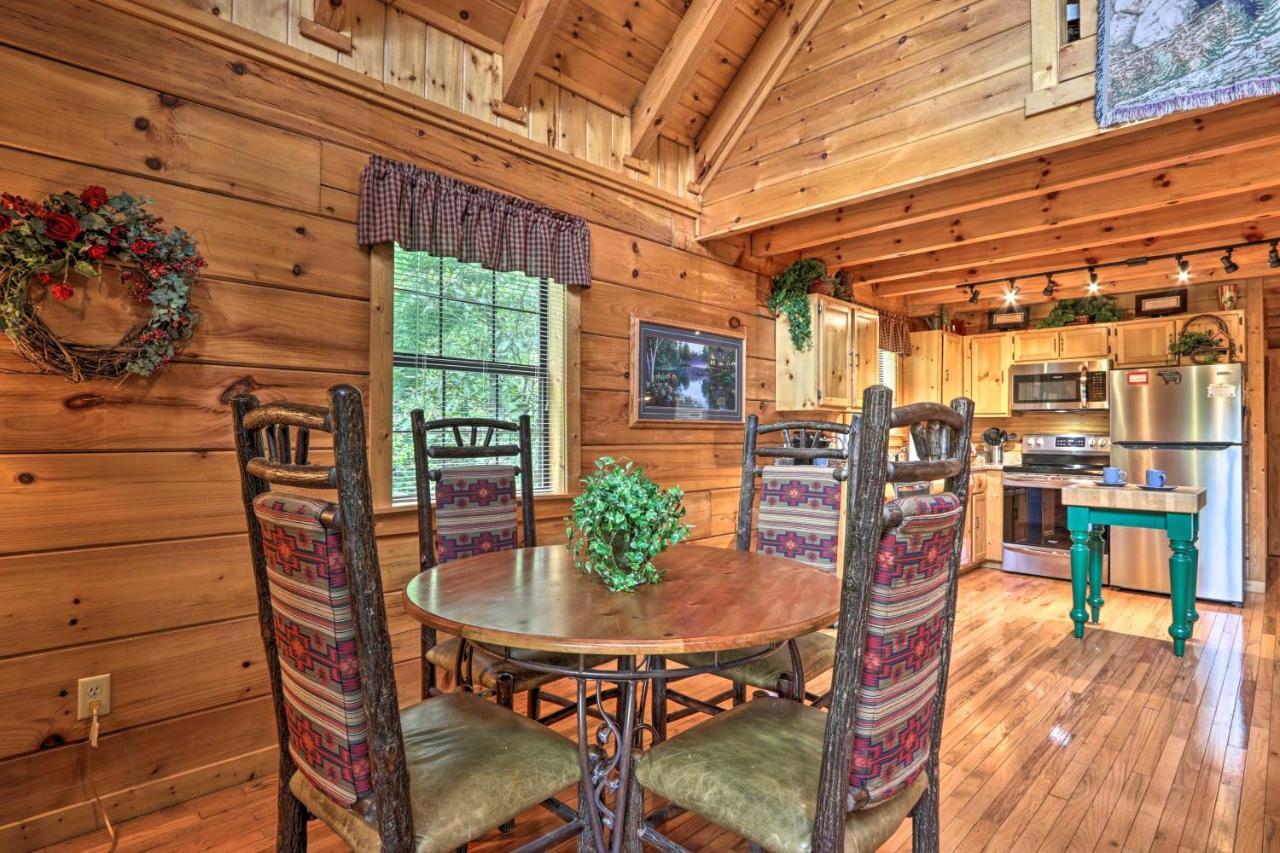 Villa Gatlinburg Mountainside Escape With Deck And Hot Tub! Esterno foto