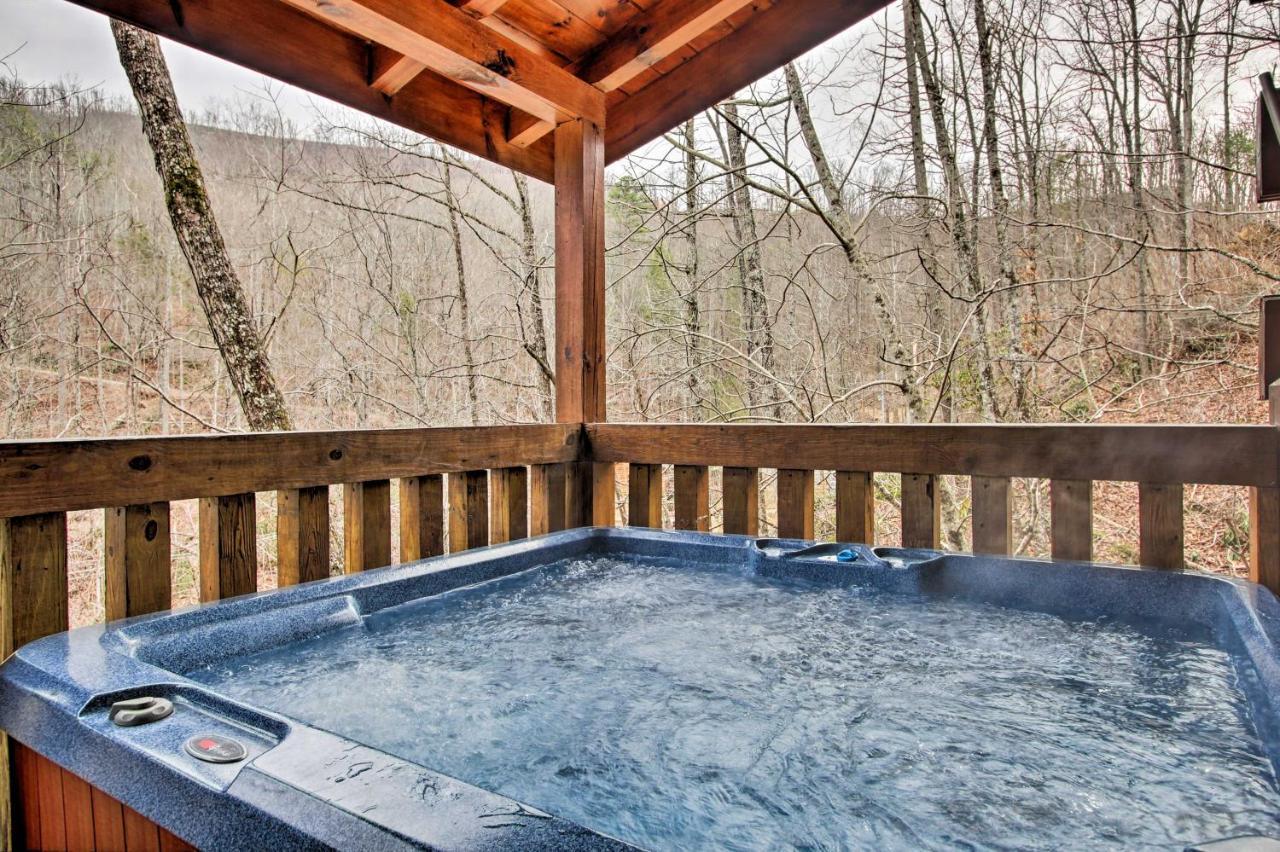 Villa Gatlinburg Mountainside Escape With Deck And Hot Tub! Esterno foto